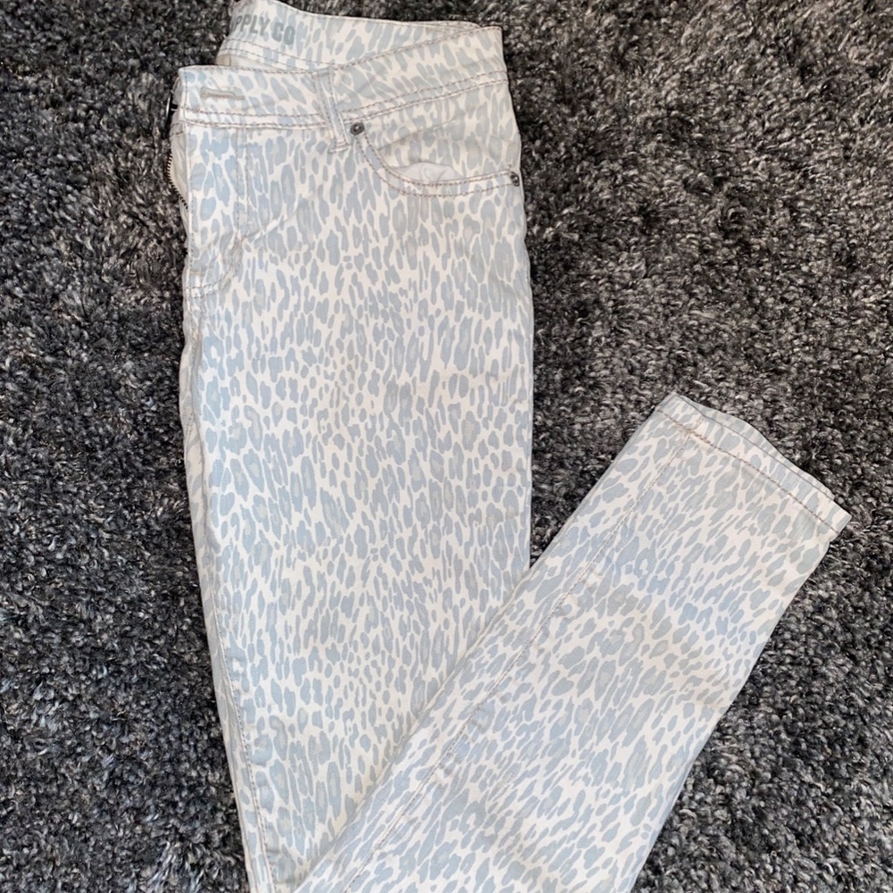 Mossimo Supply Co. (Target) Animal Print Skinny Jeans - Junior's Size 9